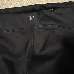 $3 bundled - Black Camo Active Go Dry legging